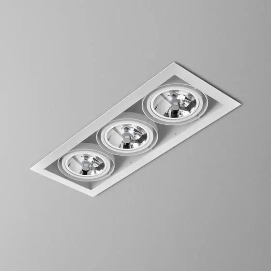 Oczko halogenowe SQUARES 111x3 oprawa wpuszczana 30713-0000-T8-PH AQform potrójna oprawa w nowoczesnym stylu Ekspresowa dostawa
